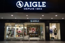 Gạch bông cao cấp Secoin tại Chuỗi cửa hàng thời trang handmade cao cấp Aigle