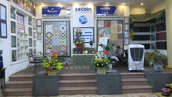 Showroom in Hanoi