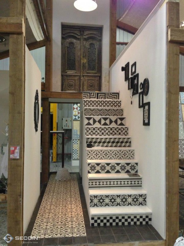 Terrace & Staircase
